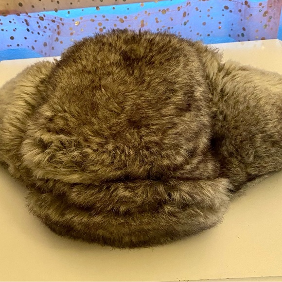Russian hat, false fur. Medium size. - Picture 2 of 4